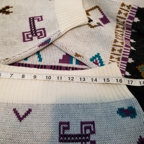 Vintage St. Johns Bay Sweater Mens Medium Knit Crewneck Aztec Tribal Hieroglyphs - Picture 7 of 8